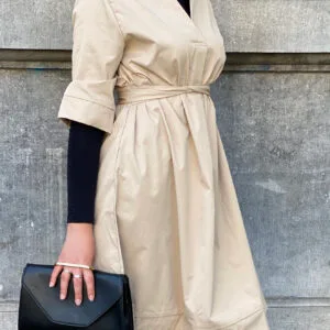 robe beige ceinture à la taille
