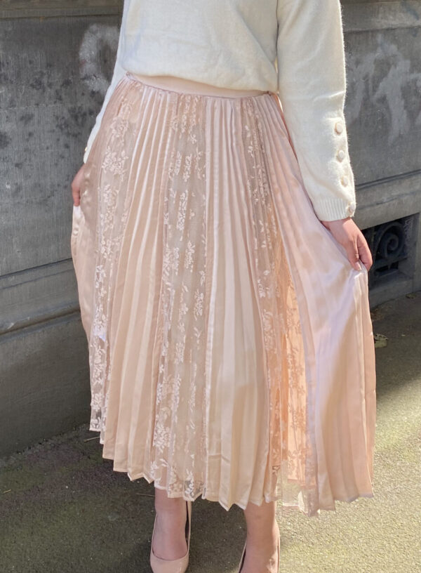 jupe plissé satiné et dentelle rose
